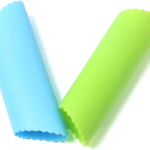 Ginsco 2pcs Silicone Garlic Peeler Tube Peel Easy Useful Kitchen Tools （Green+Blue）