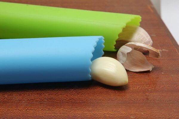 Ginsco 2pcs Silicone Garlic Peeler Tube Peel Easy Useful Kitchen Tools （Green+Blue） - Image 4